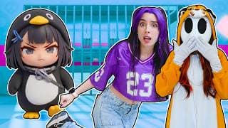 Escapamos de la PRISIÓN de GUGU GAGA PENGUIN en Roblox con Mandarina